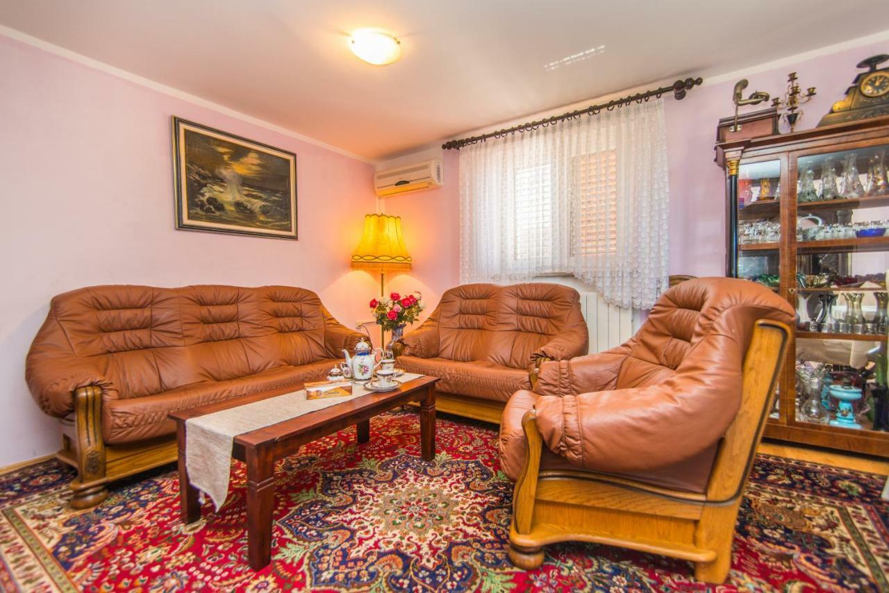 Apartmani Marina 波雷奇 外观 照片