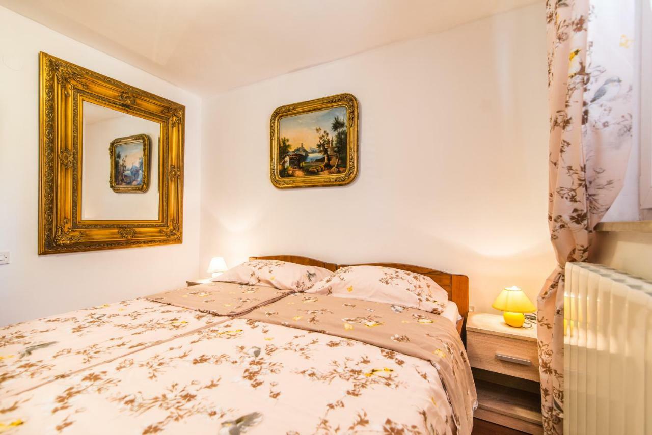 Apartmani Marina 波雷奇 外观 照片