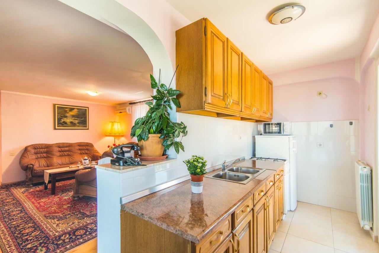 Apartmani Marina 波雷奇 外观 照片