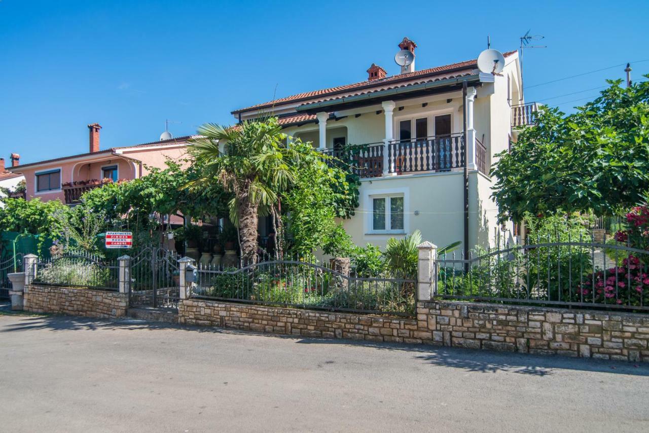 Apartmani Marina 波雷奇 外观 照片