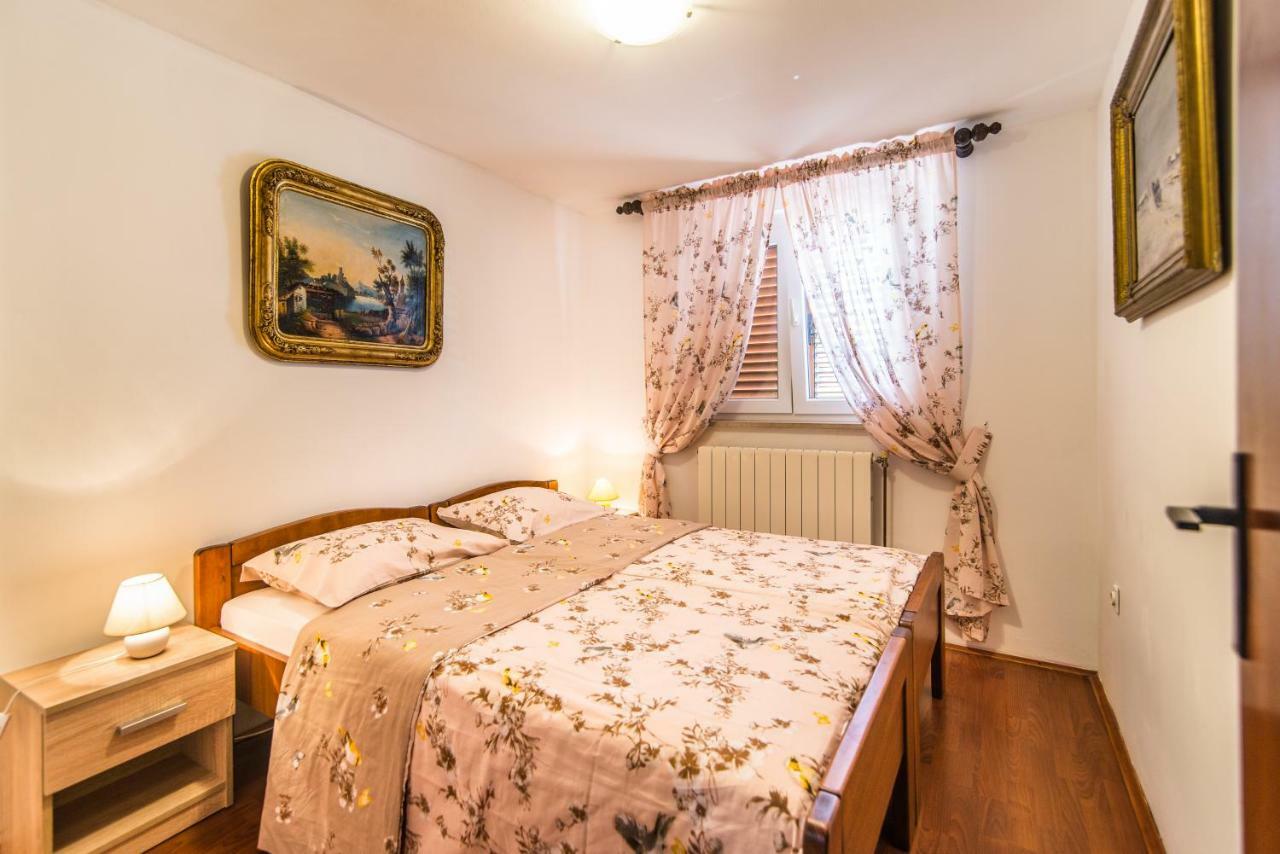 Apartmani Marina 波雷奇 外观 照片