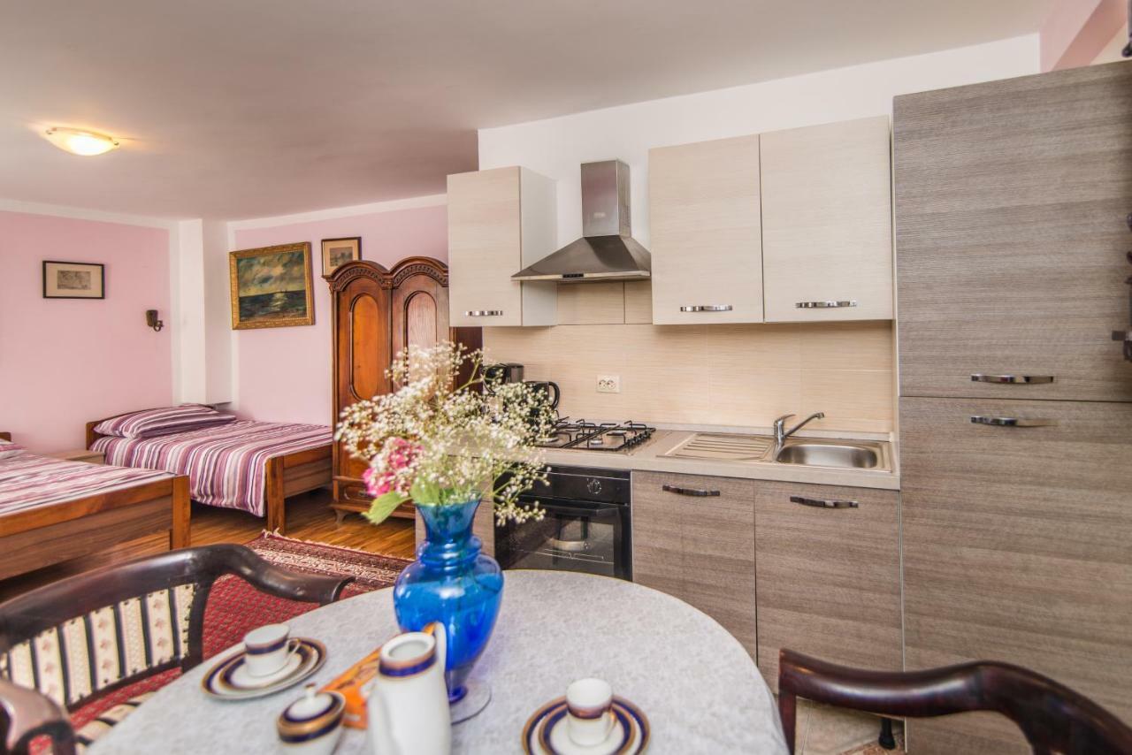 Apartmani Marina 波雷奇 外观 照片